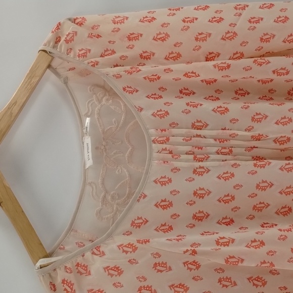 Blu Pepper sheer pin tucked front size large blouse coral cream & green flowy - Picture 2 of 8